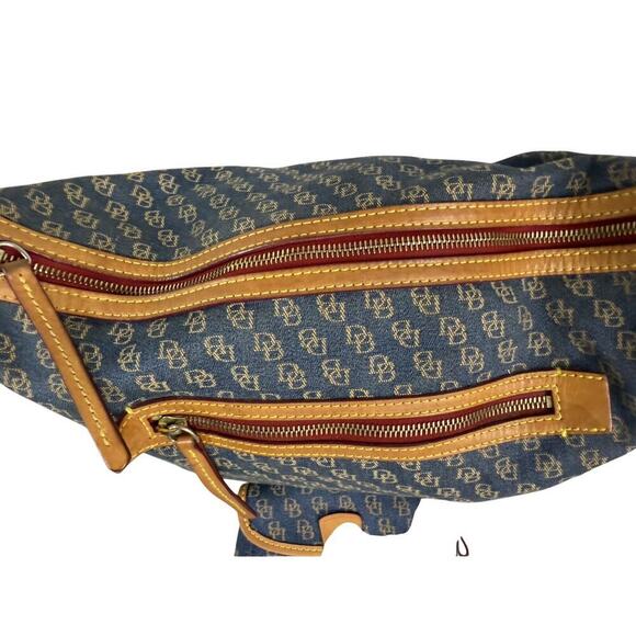 VTGDooney & Bourke Monogram Logo Shoulder Bag Matching Pouch Navy Canvas Leather - Picture 2 of 15